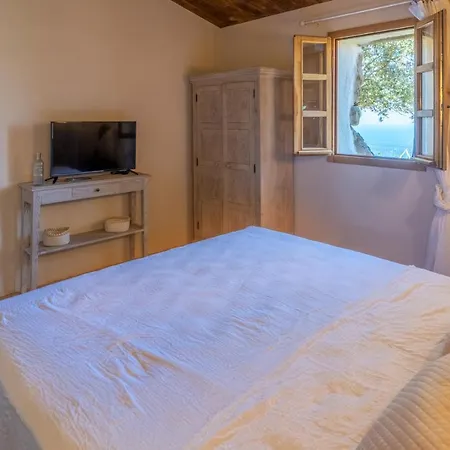 Villa A Vigna - Caseddu A Punta Vue Et Piscine Viggianello
